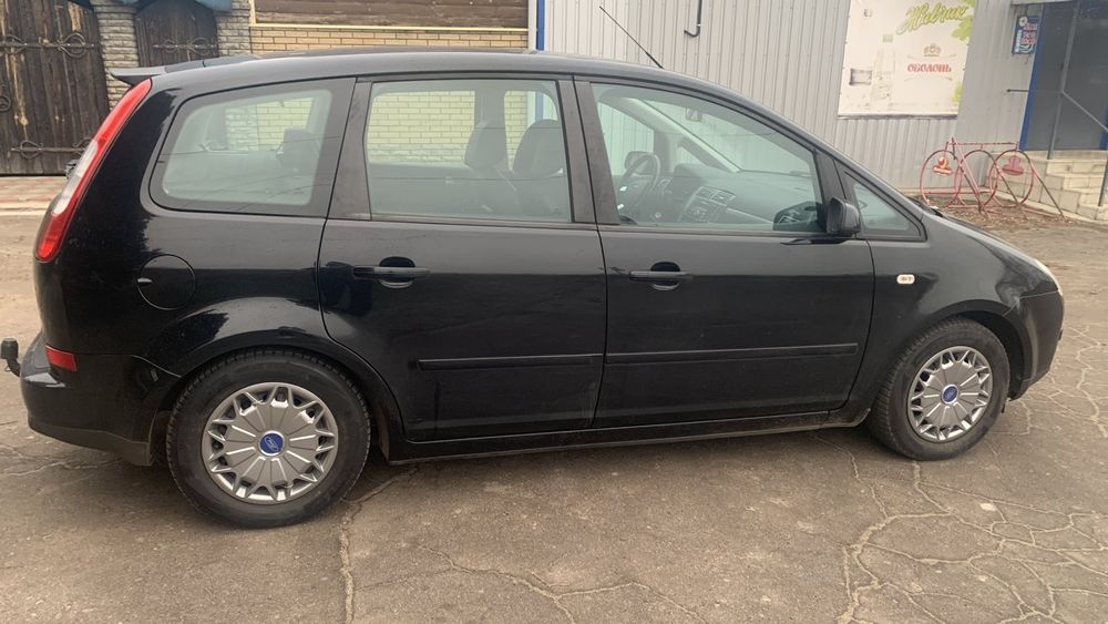 Продам машину форд