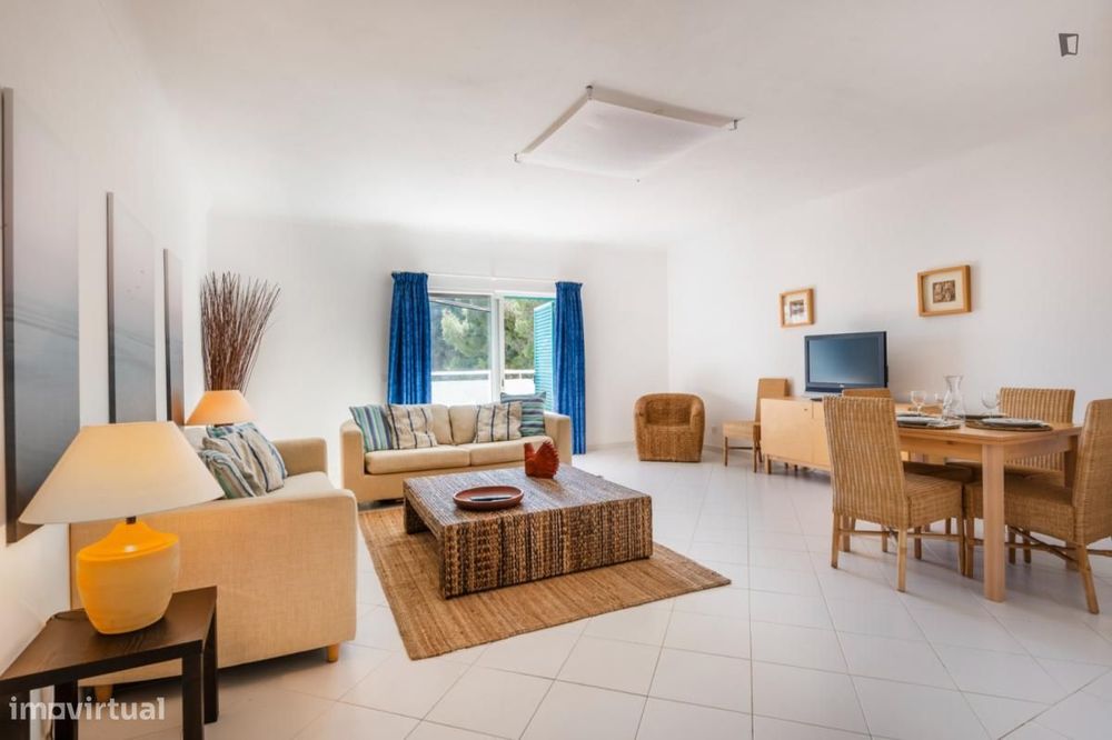 Apartamento com 2 quartos - localizado em Portimao