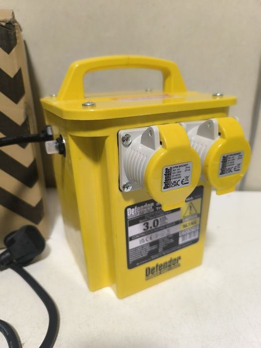 Transformator Defender 230/110v, 3 Kv