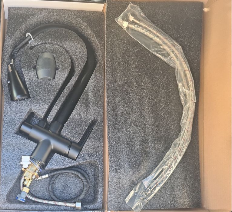 Torneira Cozinha - Design Moderno cor preta