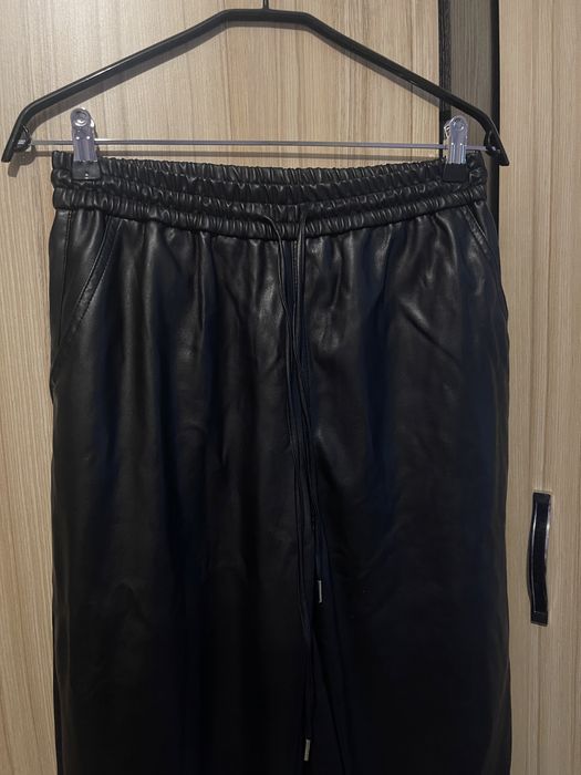 skórzane spodnie