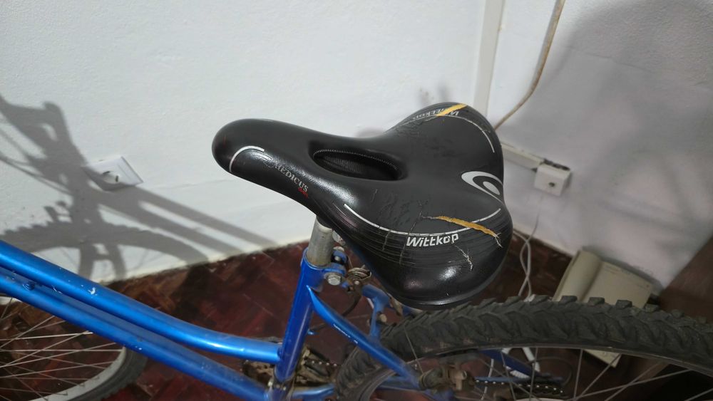 Bicicleta usada em boas condições