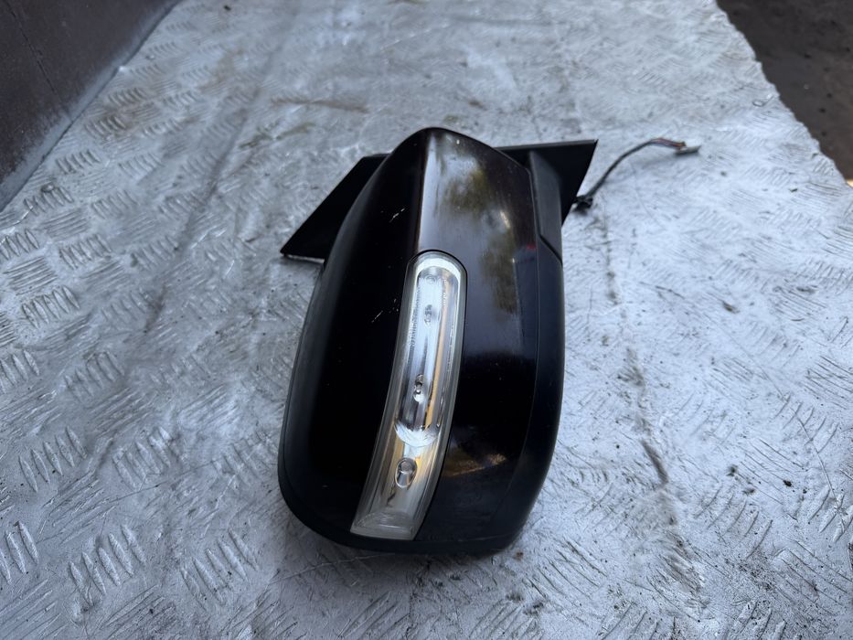 Зеркало правое Мазда сх7 mazda cx7 год 08