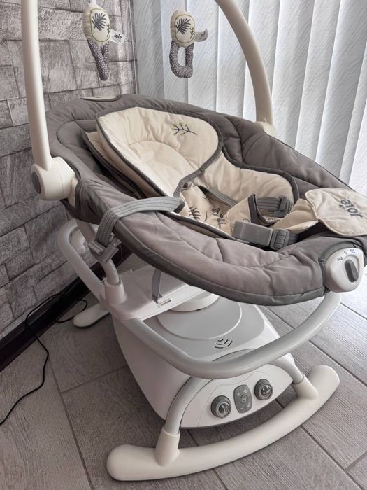 Joie Sansa 2 in 1 – заколисуючий центр-гойдалка, стан нового