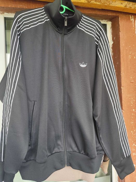Продам олимпийку Adidas