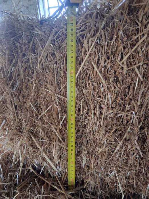 Продам солому в тюках