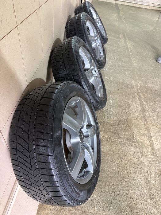Резина з Дисками 225/55 R17 4 шт 5•120 Розболтовка