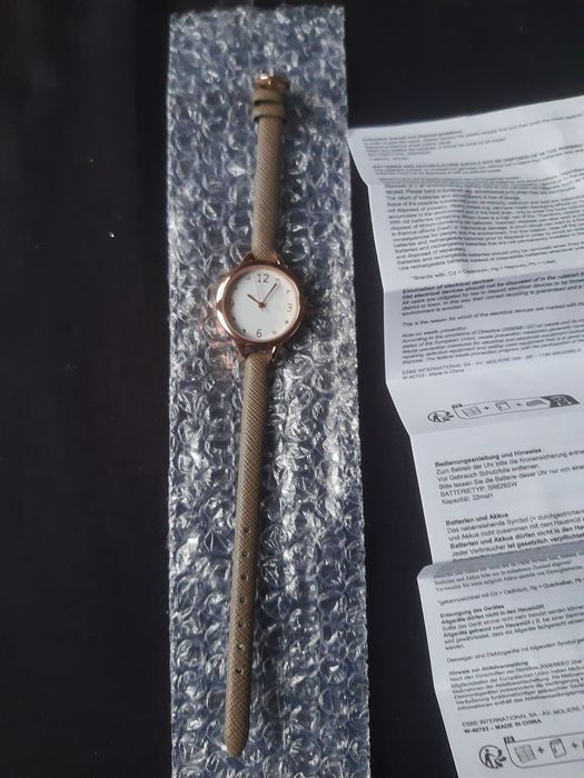 Zegarek damski nowy