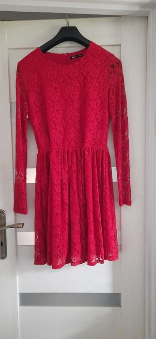Sukienka koronkowa czerwona