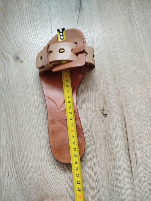 Klapki skórzane damskie