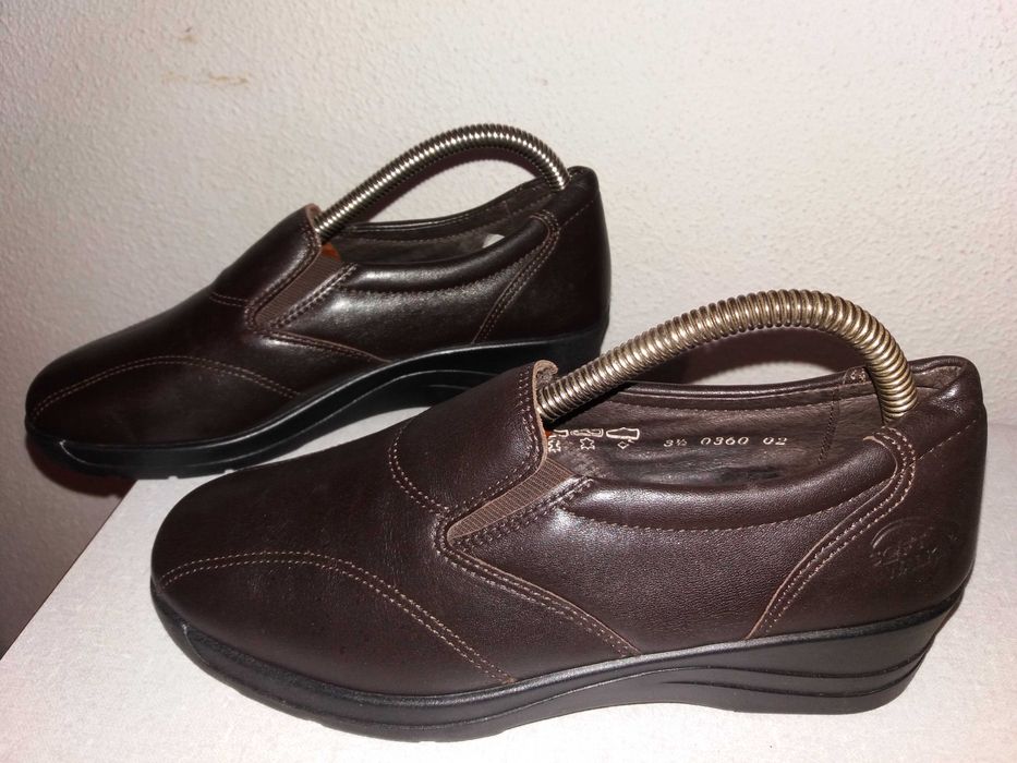 Sapatos ROHDE Novos. Tam. 35