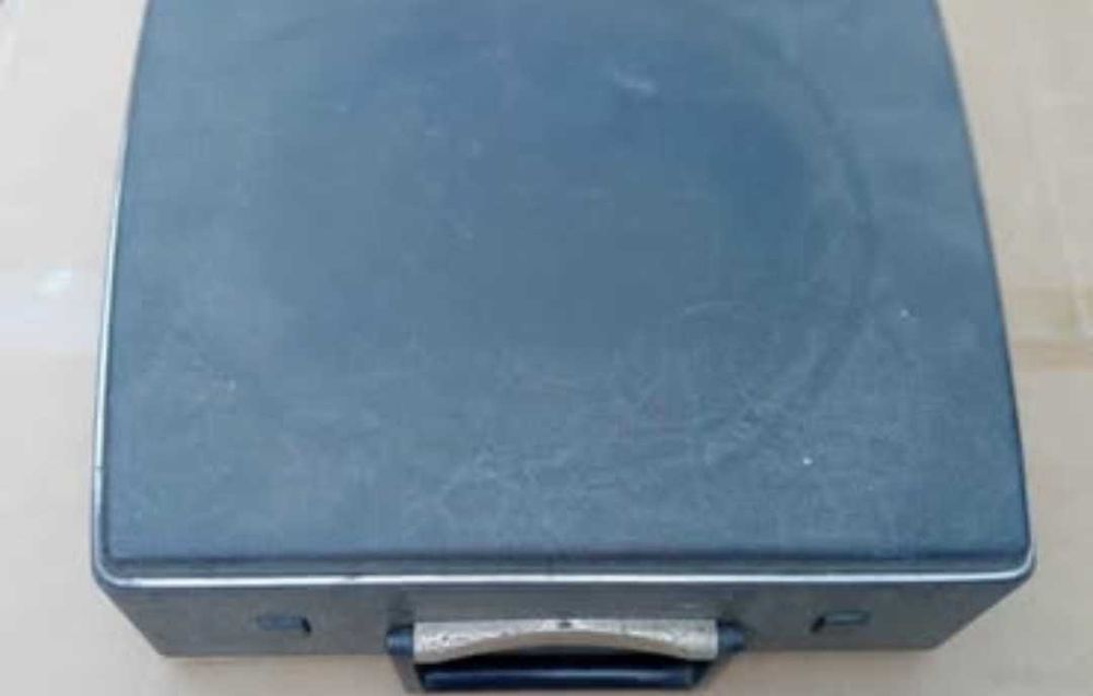 Máquina de escrever Adler