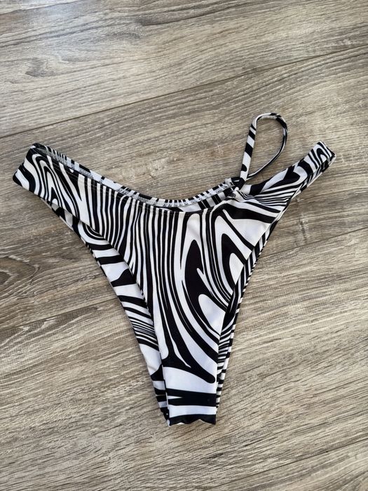 Dół od stroju kąpielowego zebra