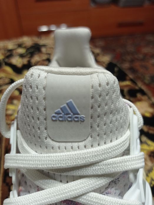 Кроссовки Адидас женские