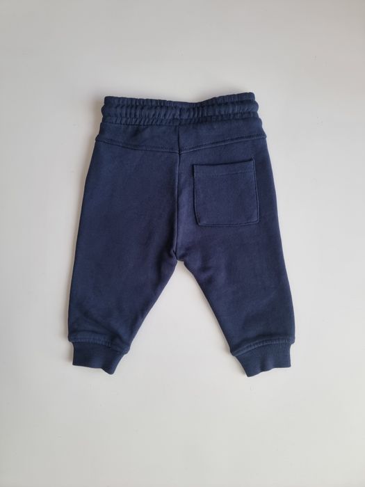 Granatowe spodnie dresowe dla chłopca nowe rozmiar 74 fagottino