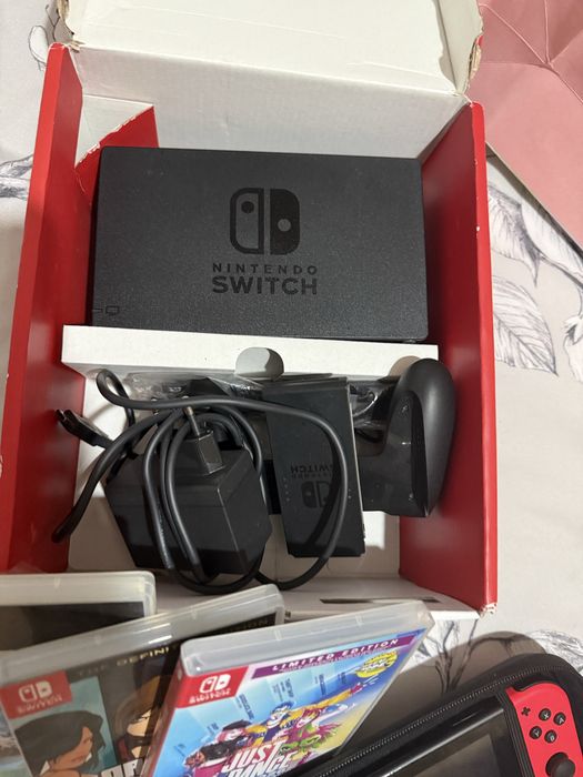 Nintendo  Switch