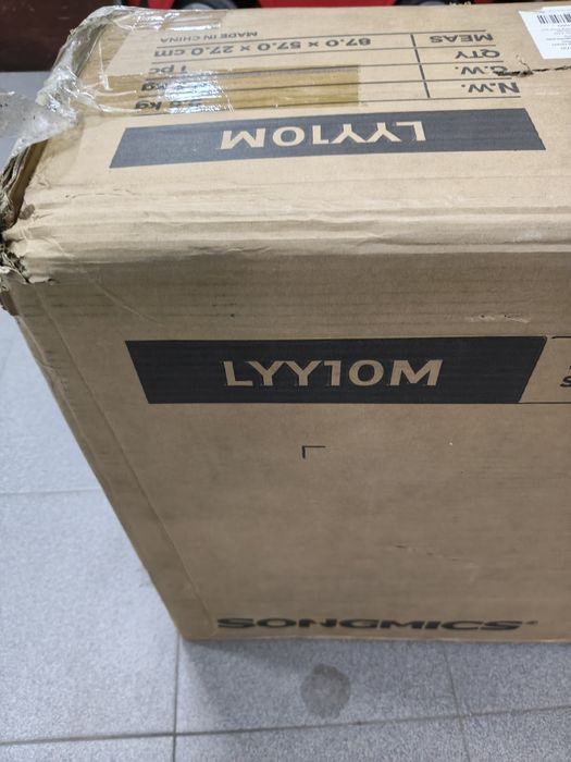 Fotel bujany relaksacyjny do czytania