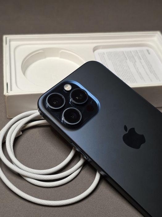 Iphone 15 Pro Max 256gb - Impecável, com caixa e cabo!