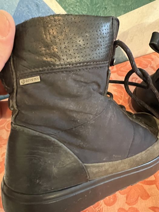 Ботинки ECCO 39 размер