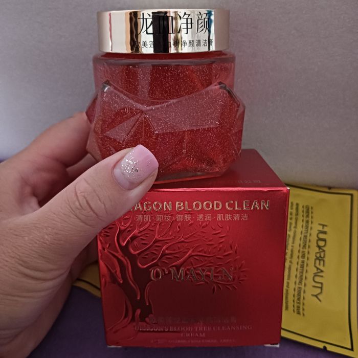 Krem do twarzy ze smoczą krwią