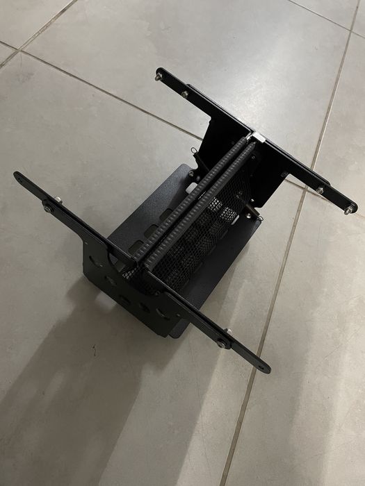 Caixa lançadora para treino de caes de parar