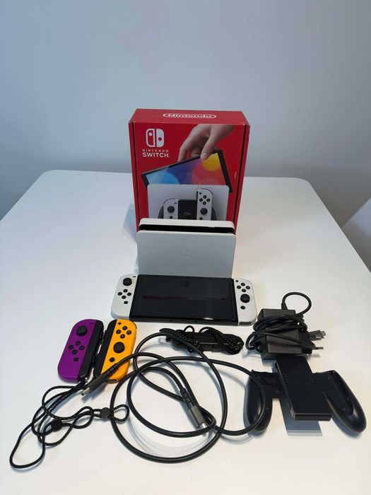 Nintendo Switch OLED + dodatkowe joy-con