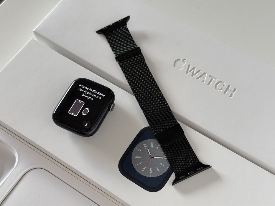 Apple Watch Series 8 45mm GPS Midnight + paski + pudełko