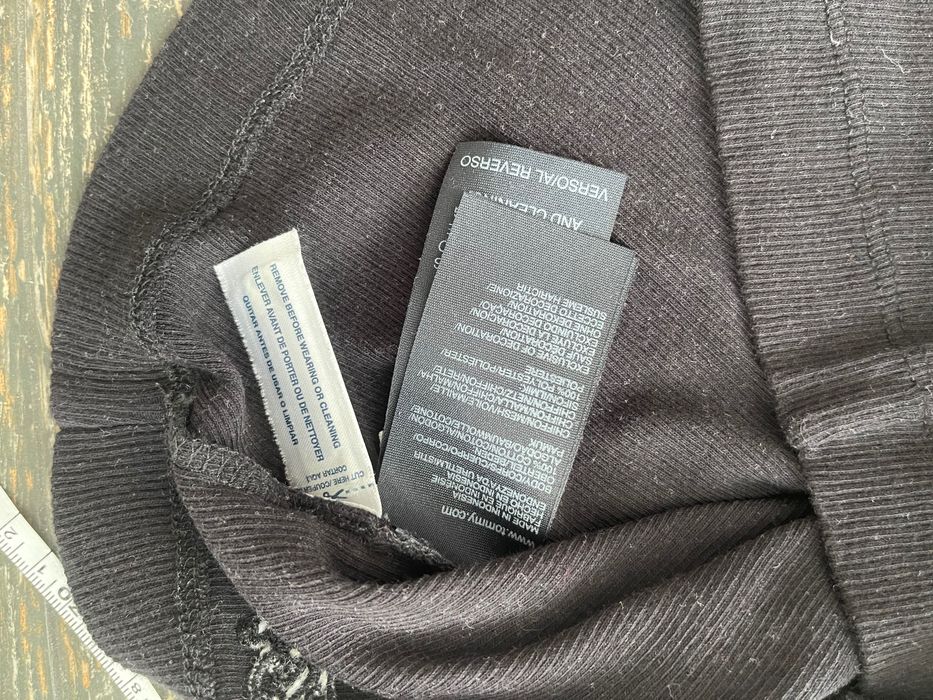 Tommy Hilfiger original. Майка трикотаж в рубчик с жабо. Р М