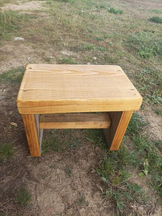 Stołki do obierania ziemniaków