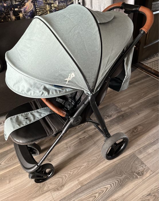 Прогулянкова коляска Elcamino x4