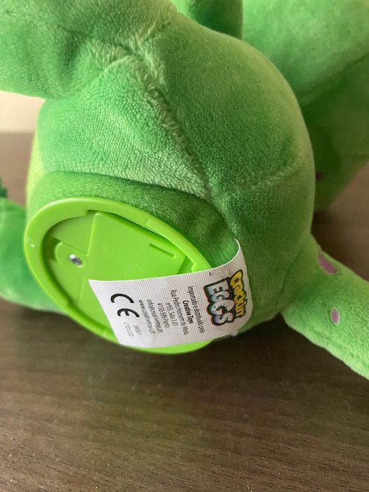 Ovo Dinossauro de Peluche Som Jurassic Friends Z Rex