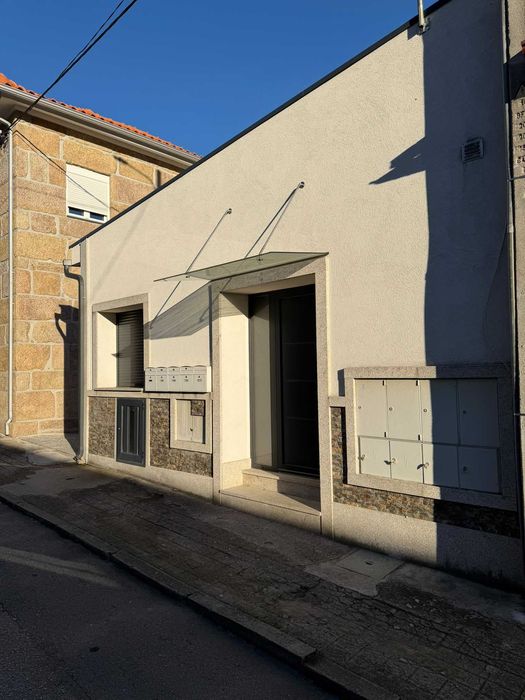 Arrenda-se T2  no centro de  Vidago