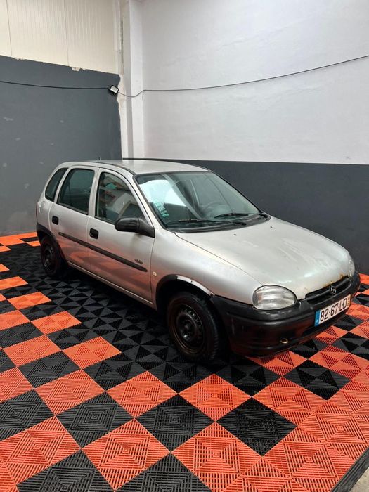 Opel corsa B 1998