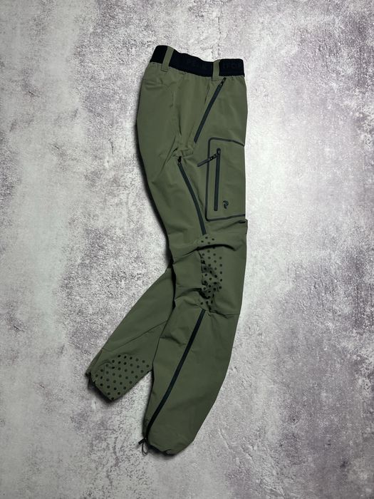 М(size) Жіночі трекінгові штани Peak Performance на Утяжках Софтшелл