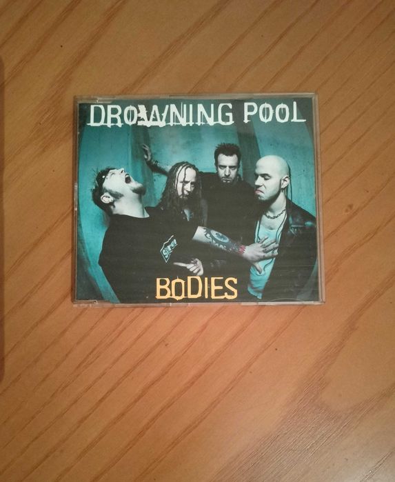 Drowning Pool - Bodies Single