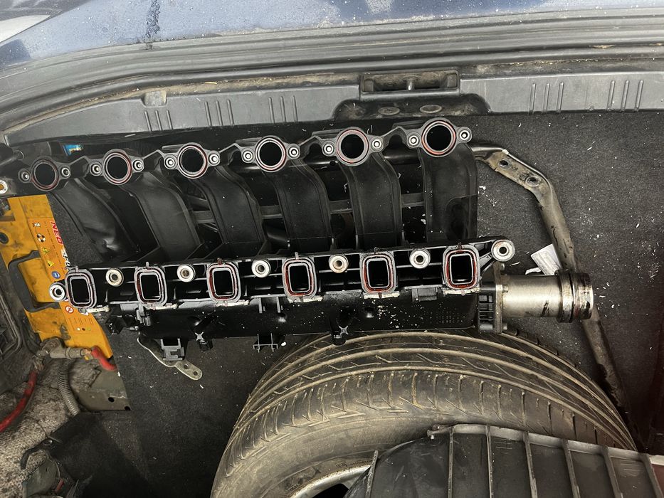 Czesci bmw e60 3.0 m57 intercooler orientblau metalic