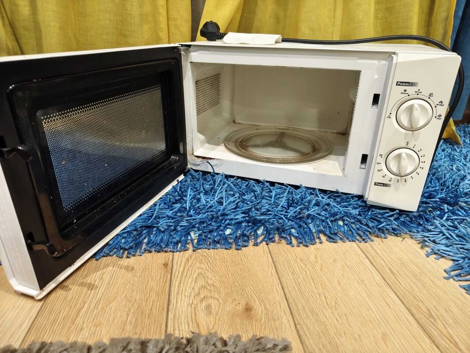 Electronia Microwave Oven465520516976486401