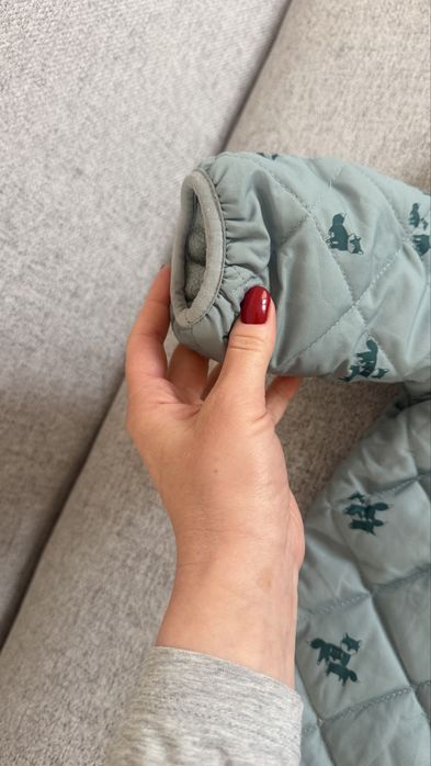 Теплий дитячий комбінезон бренду H&M ,62 см ,в ідеальному стані