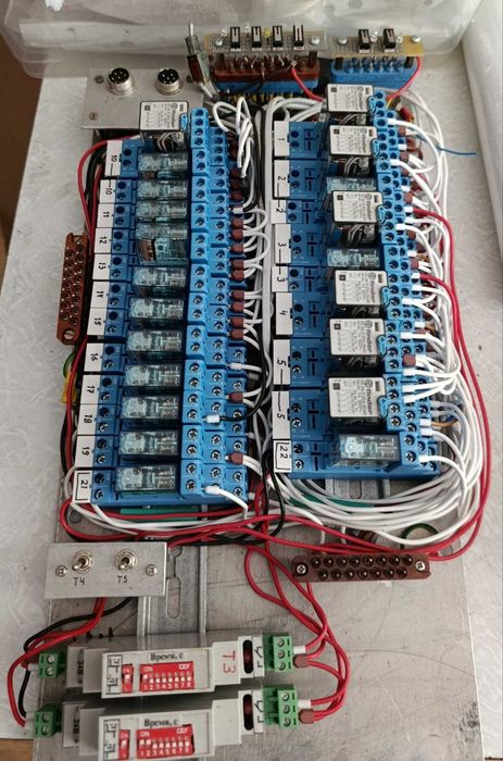 Під розбирання Блок релейної автоматики Finder 24V з таймерами часу ТЗ, КВП