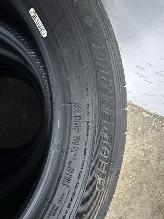 Opony 225/55/18 Dunlop nowe demo 25 r