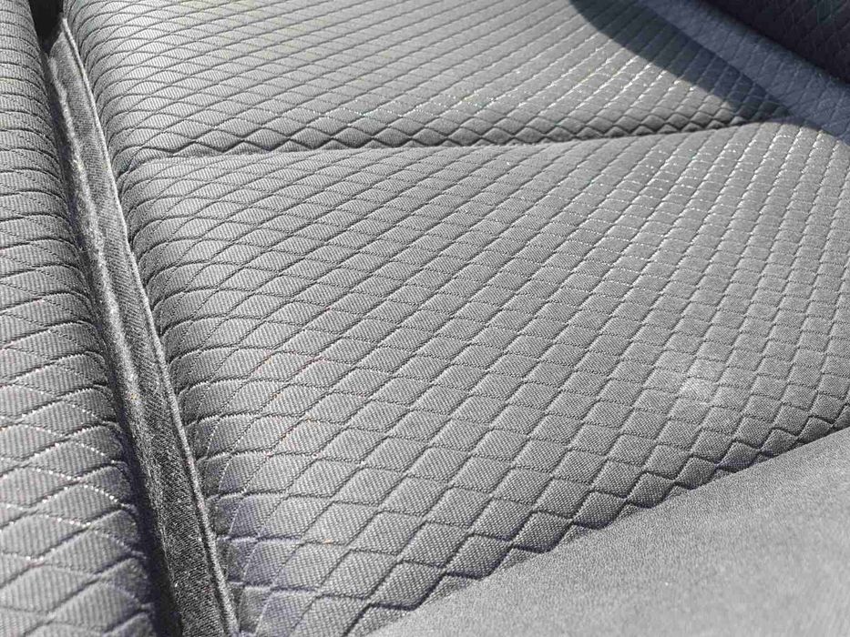 Продам комплект сидінь Aydi a6 с7