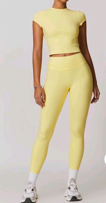 Костюм для спорту,йоги