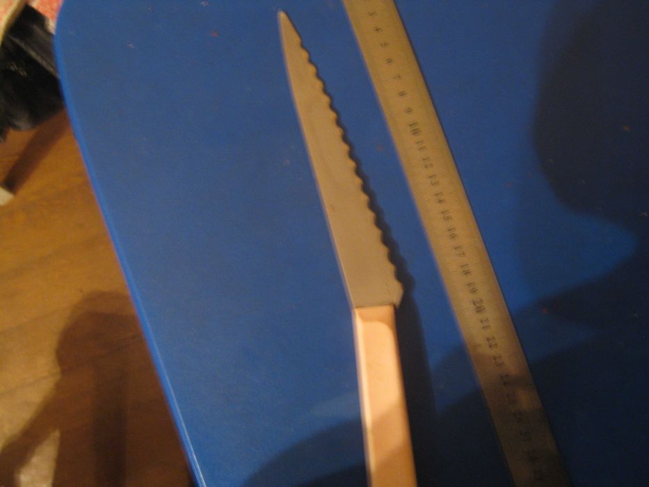 продам нож з зубчиками сссрр