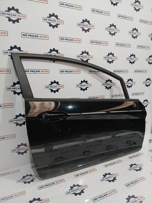 PORTA FRENTE DIREITA PRETA FORD FIESTA MK3 ANO: 2016