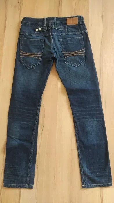 Jeansy męskie Bershka rozmiar 40