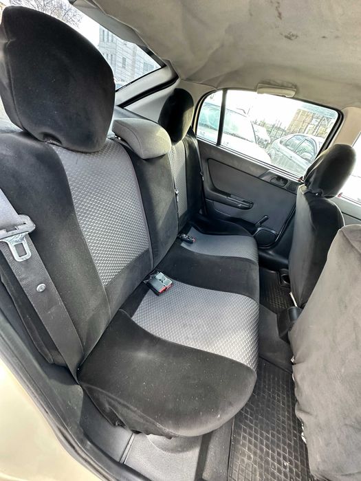 Продам  Opel Astra 2005 рік можлива розстрочка,кредит,обмін!