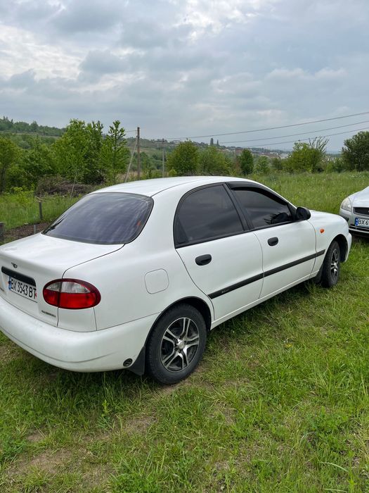 Део  Ланос  2003