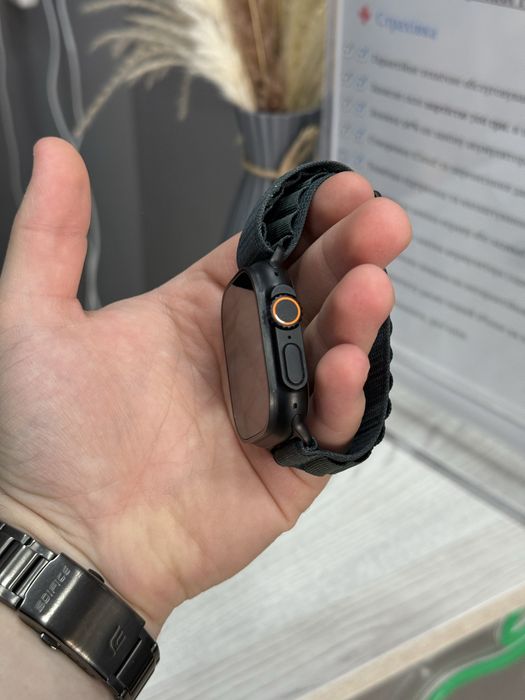Apple watch ultra 2 49mm black titaniun, стан 10/10.