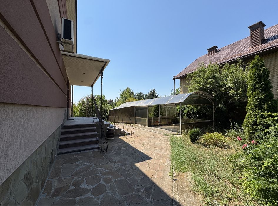 Продаж будинку в елітному комплексі Кришталевий Новоолександрівка