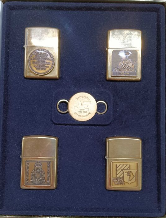 Isqueiros Zippo Latão Remembrance & Chaveiro Vol. 1-Novo